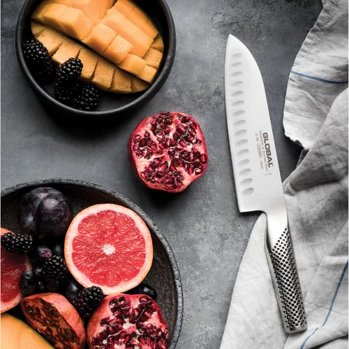 Miniatura 6 de Global Cuchillo Santoku de Filo Hueco de 7 pulgadas - Acero Inoxidable Japonés Ligero, Filo Afilado como Navaja, Fabricado en Japón, G-80