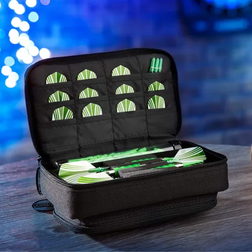 Miniatura 10 de Casemaster Plazma Plus, 3 dardos para dardos suaves y de acero con bolsillo frontal grande para dispositivos móviles, tubo de almacenamiento Negro