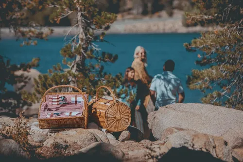 Miniatura 6 de Picnic TIME Cesta de picnic de mimbre para 2, romántica cesta de mimbre de madera redondeada de estilo inglés con servicio de lujo para 2
