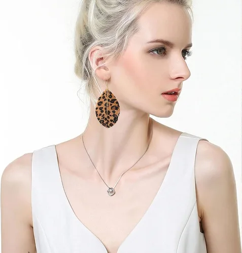 Miniatura 7 de Aretes grandes de cuero genuino suave hechos a mano con flecos, hoja ligera con barra de metal simple, lágrima, color para mujeres y niñas