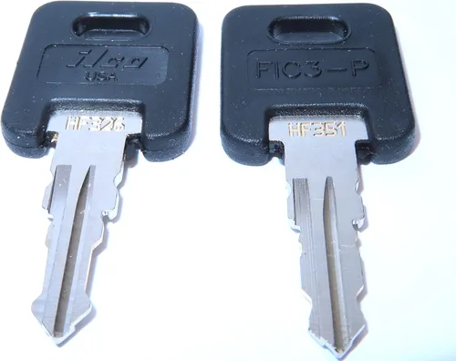 Miniatura 2 de Ilco Llaves de repuesto para remolque de autocaravana RV – 2 llaves de trabajo (HF326 a HF351) – Parte superior negra – Cabeza plana – Mecánica