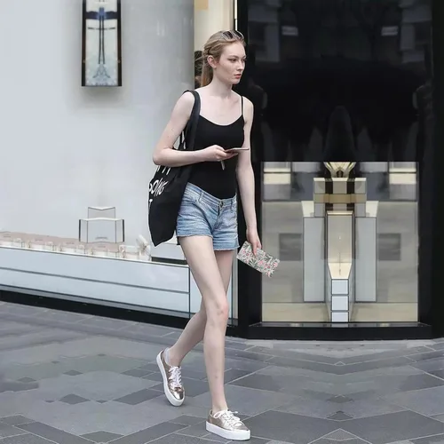 Miniatura 202 de HUA ANGEL Billetera para mujer, ultra delgada y delgada, con bloqueo RFID, tarjetero de crédito, doble embrague, carteras largas, regalo para A-ámbar