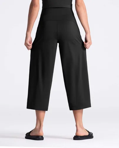 Miniatura 5 de THE GYM PEOPLE Bootleg - Pantalones capri de yoga para mujer, control de abdomen, cintura alta, pantalones cortos acampanados con bolsillos
