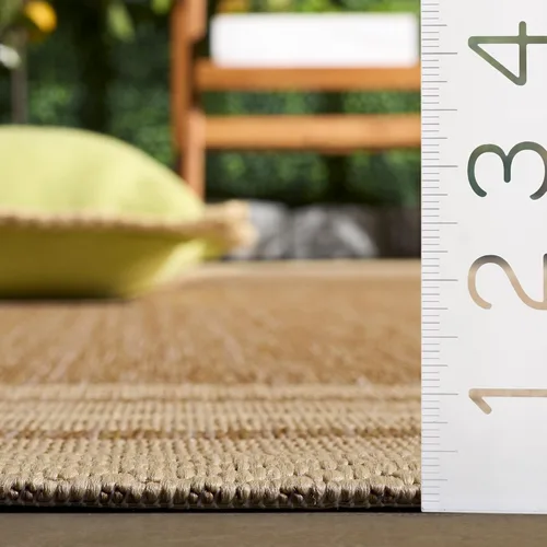 Miniatura 4 de SAFAVIEH Alfombra lavable al aire libre Courtyard Collection – 4' x 5'7", beige oscuro y beige, no desprende pelusa y fácil de limpiar, ideal
