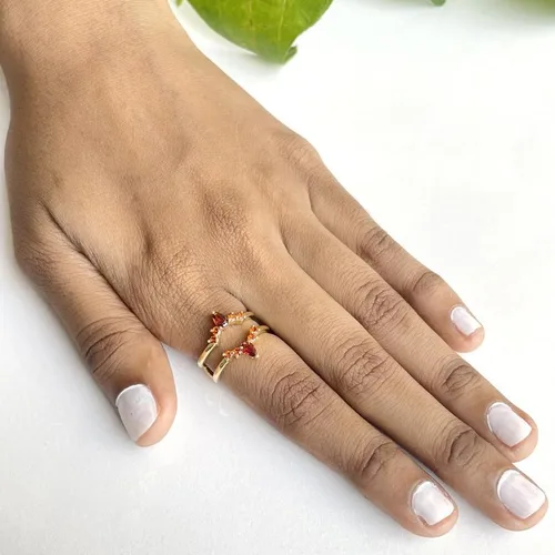 Miniatura 4 de Anillo de compromiso con forma de corona de granate rojo para mujer, anillo de compromiso con acabado de oro de 14 quilates