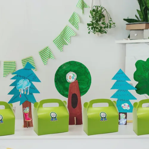 Miniatura 2 de Paquete de 30 cajas de regalo de fiesta verdes, cajas de regalo de papel a dos aguas con asas. Perfecto para jardinería, pulgares verdes, Verde