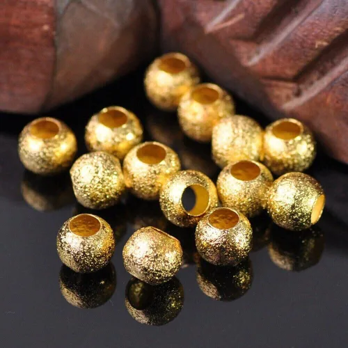 100 cuentas redondas de metal de latón sueltas de 0.315 pulgadas con agujero grande para fabricación de joyas (dorado)