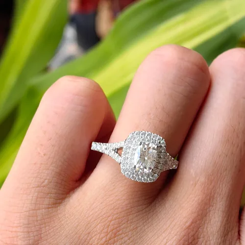 Miniatura 5 de DovEggs Anillo de compromiso con halo de moissanita y halo de moissanita de color H-I de plata de ley de 1 ct de 0.197 x 0.276in para mujer, Para