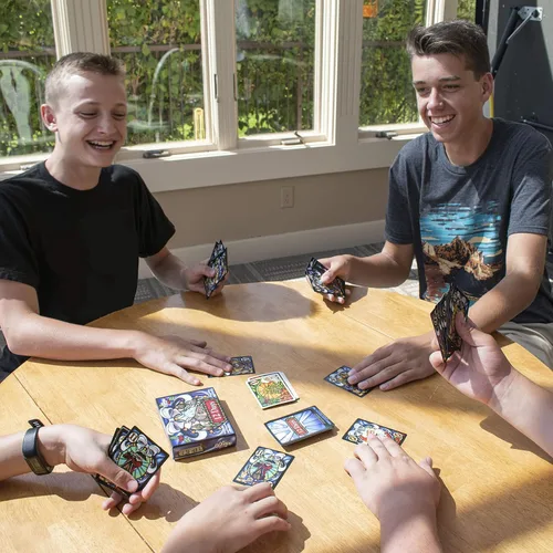 Miniatura 8 de Calliope Juegos Hive Mind Family Fun Game Descubre lo bien que piensas igual y con bono 12 días de Navidad juego de cartas