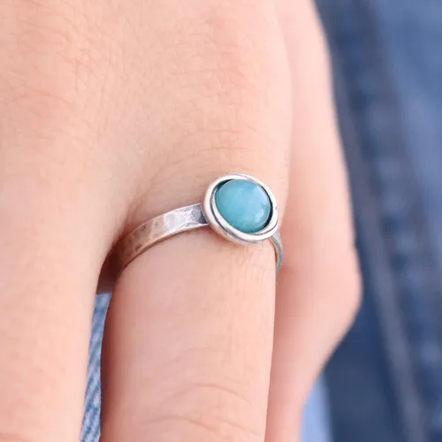 Miniatura 13 de Anillo de plata de ley con piedras preciosas para mujer, anillo apilable de piedra martillada, anillo de piedra natal