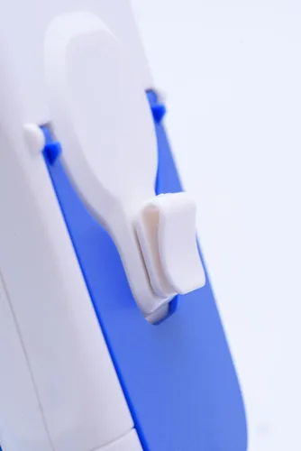 Miniatura 4 de O2COOL Ventilador de collar de lujo, alimentado por pilas, ventilador de refrigeración personal manos libres con cordón ajustable, soporte de mesa +