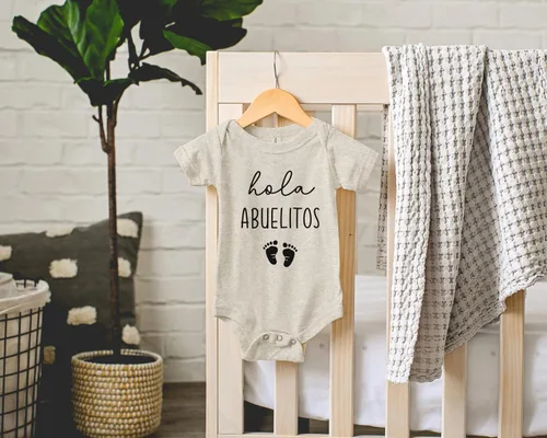 Miniatura 2 de ¡Hola, Abuelitos! Anuncio de Embarazo Bodysuit Infantil para Abuelos Regalo para Abuelo y Abuela