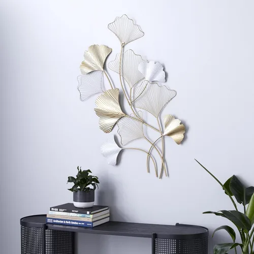 Miniatura 3 de Deco 79 Escultura de pared de hoja de metal para decoración de pared con detalles blancos, arte de pared de 25 x 2 x 40 pulgadas, dorado