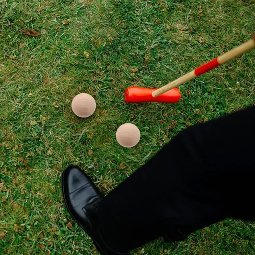 Miniatura 8 de TOYANDONA Juego de 3 pelotas de golf de madera de haya para juegos de césped al aire libre, patio trasero, diversión familiar, bolas redondas