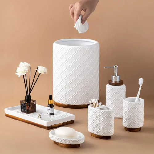 Miniatura 5 de RQYIXI Juego de accesorios de baño, 6 piezas, soporte para cepillos de dientes, dispensador de jabón, juego de baño de cerámica y madera, con bote