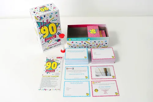 Miniatura 3 de Buffalo Games Hella 90's - Juego de Trivia de Cultura Pop Marrón