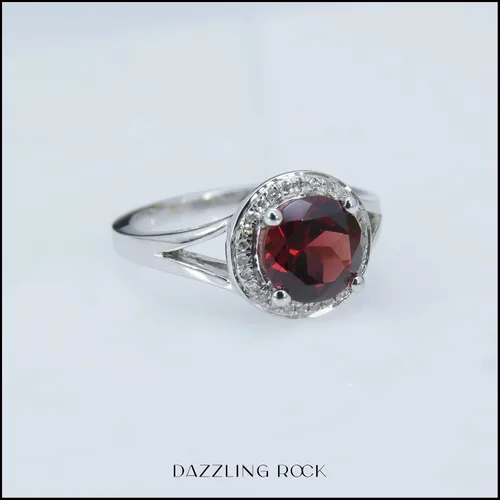 Miniatura 130 de Dazzlingrock Collection Anillo de compromiso redondo de 0.276 in con halo de diamante blanco y vástago dividido para ella en oro macizo de 14