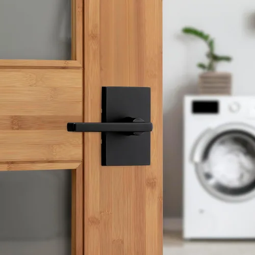 Miniatura 2 de Kwikset Halifax - Manija de puerta de paso interior, palanca para puertas de armario y pasillo, manija reversible sin bloqueo, color negro mate