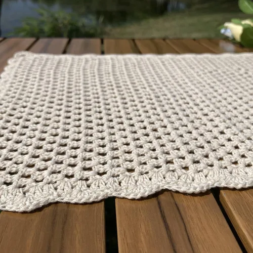 Miniatura 6 de Hsvanyr Mantel pequeño de algodón de ganchillo beige para mesa, protector rectangular para mesita de noche, cómoda para dormitorio, 12 x 17 pulgadas