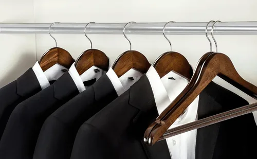 Miniatura 7 de TOPIA HANGER Perchas de Madera para Abrigos Paquete de 30, Perchas de Madera Vintage para Trajes con Barra Antideslizante para Pantalones, Gancho