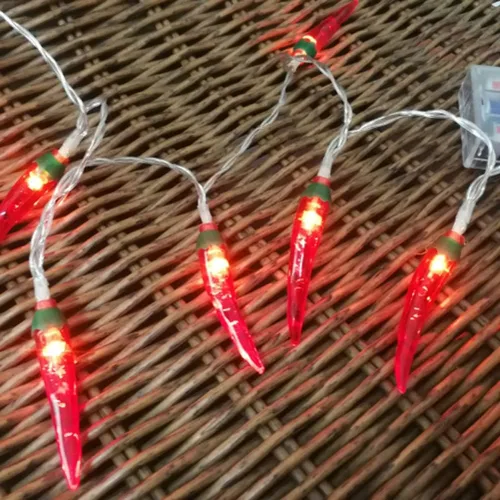 Miniatura 2 de OSALADI Guirnalda de luces LED de chile de 9.8 ft, 20 LED, funciona con pilas, luces rojas de chile para decoración de festivales, luces de chile