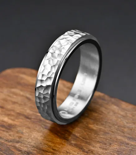 Miniatura 2 de King Ring 6mm Hammered Spinner Ring – Fidget Ring for Men & Women – Designed in USA plateado