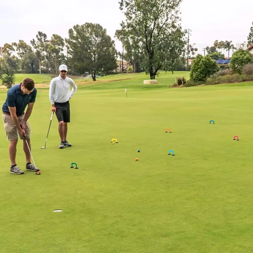 Miniatura 3 de GoSports Putt-Thru Juego de Croquet de Golpeo - Incluye 9 Puertas, 4 Bolas de Golf y Bolsa de Transporte - ¡Juega en Casa, en la Oficina