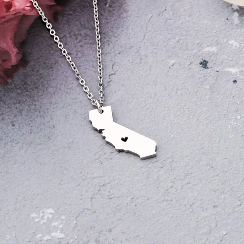 Miniatura 7 de Collar con colgante de mapa del país con forma de corazón