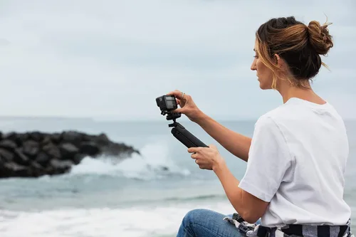 Miniatura 2 de Cámara de acción GoPro HERO9, impermeable, con pantalla LCD frontal y trasera táctil, video 5K Ultra HD, fotos de 20 MP, transmisión en vivo