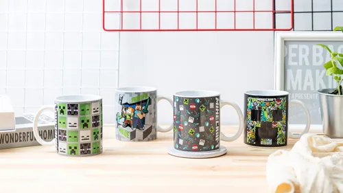 Miniatura 14 de Zak Designs Minecraft - Juego único de tazas de café de cerámica, tazas de café con mango cómodo para regalos de jugadores, aptas para lavavajillas