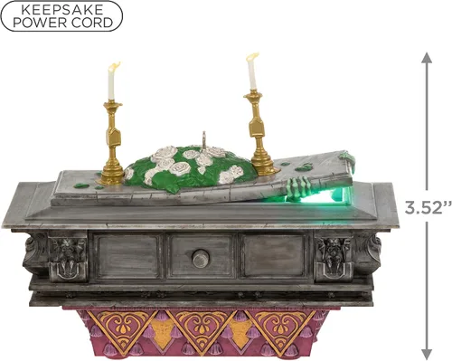 Miniatura 5 de Hallmark Keepsake - Figura decorativa de Navidad 2023, colección Disney La mansión embrujada, el ataúd en el invernadero con luz y sonido, regalos