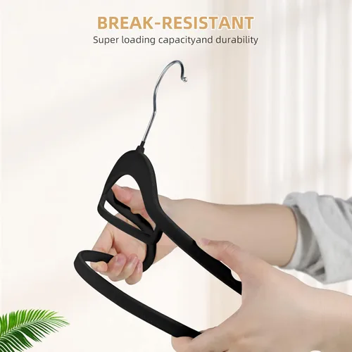 Miniatura 6 de Perchas negras antideslizantes de terciopelo – Perchas resistentes para trajes que ahorran espacio con gancho giratorio de 360° – Paquete de 20 Negro