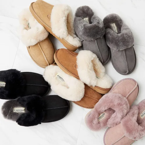 Miniatura 56 de Dearfoams Fireside Sydney Pantuflas anchas de piel de oveja para mujer, para interiores y exteriores