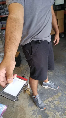 Miniatura 7 de Resistente placa de acompañante carabinero y Clave carrete por KEY-BAK con tres tarjeta policarbonato de identificación titular por Specialist ID