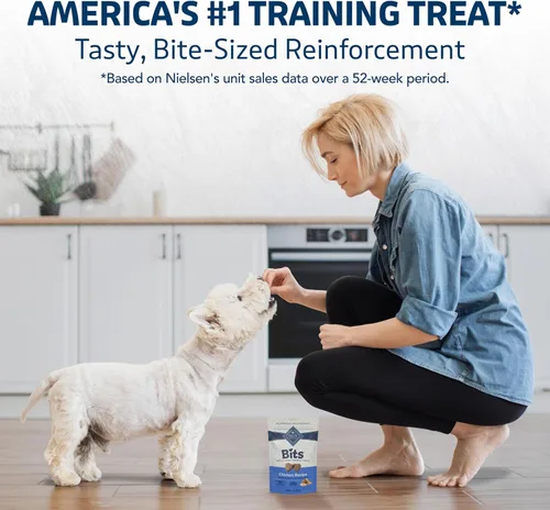 Miniatura 4 de Blue Buffalo Bits Golosinas suaves para entrenamiento para perros, hechas con ingredientes naturales y mejoradas con DHA, receta de pollo, bolsa