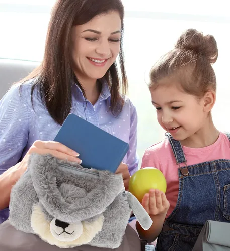 Miniatura 2 de DolliBu Bolsa de felpa de lobo gris, bolso de peluche súper suave para niños, bolsa de felpa de lobo salvaje esponjosa para niñas y niños, 8 pulgadas