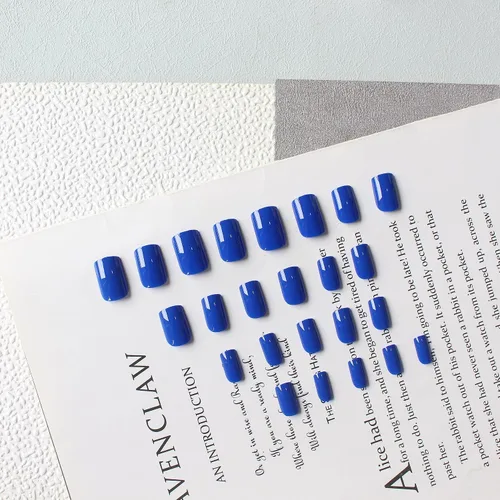 Miniatura 4 de KQueenest Uñas Postizas de Presión Azul Real Cortas Medianas Cuadradas con Pegamento, Juego de Uñas Falsas Sólidas Oscuras Cortas Ataúd Acrílicas