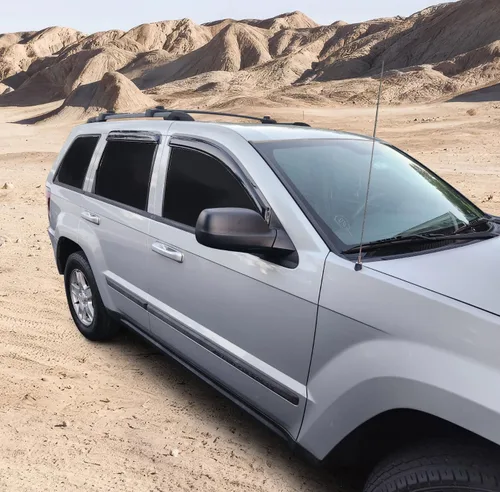 Miniatura 4 de Visera de ventana compatible con Jeep Grand Cherokee 2005-2010, estilo delgado, acrílico, tintado ahumado y semitransparente por IKON MOTORSPORTS