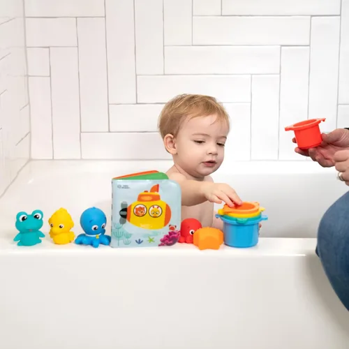 Miniatura 3 de Baby Einstein Ocean Explorers Opus Bath Pals - Juego de regalo de 11 piezas, libro de baño impermeable, tazas de baño, juguetes de baño