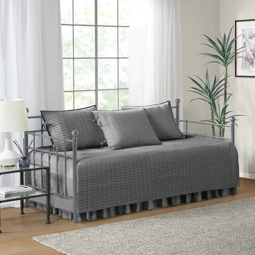 Comfort Spaces Funda para sofá cama - Lujosa de doble cara - Acolchado, ropa de cama acogedora para todas las estaciones con falda de cama, fundas a