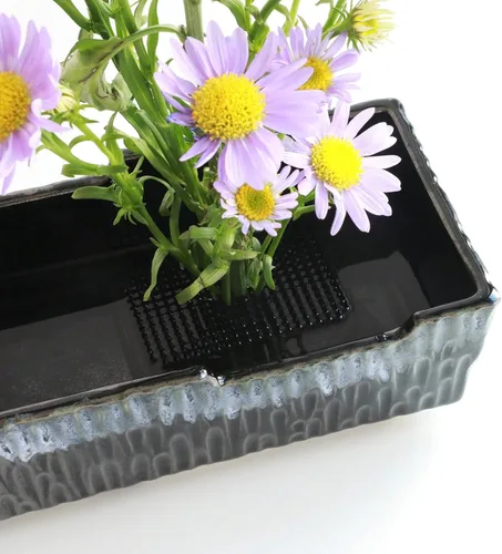 Miniatura 6 de Wazakura Soporte de flores japonés negro Ikebana Kenzan rectangular cuadrado, hecho en Japón, herramienta de rana de alfiler floral
