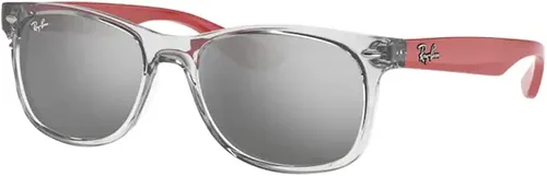 Ray-Ban Junior - Lentes de sol Wayfarer RJ9052S cuadrados para niños y niñas + paquete con kit de gafas de diseñador iWear