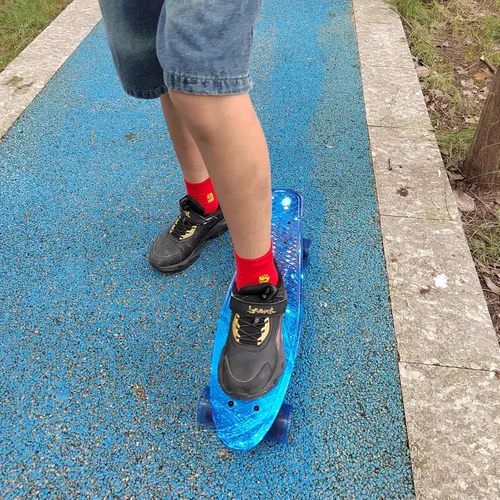 Miniatura 9 de Patineta completa de 22 pulgadas