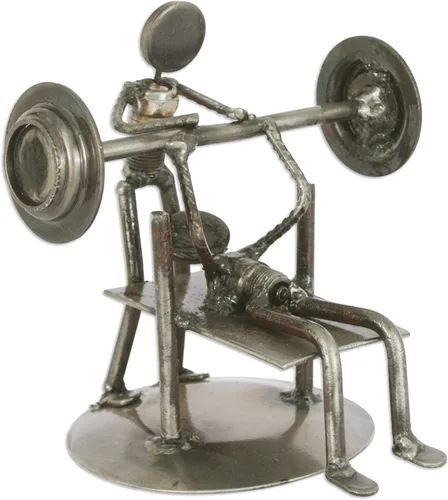 NOVICA Escultura reciclada del hierro del tema de los deportes de las piezas de automóvil, 6,25" alto 'levantador de pesas rústico'