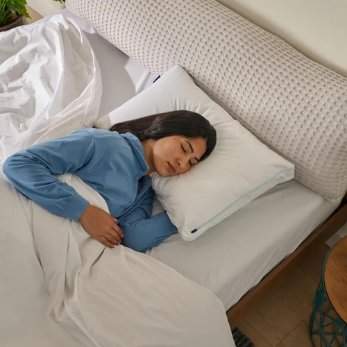 Miniatura 7 de Casper Sleep Original Cooling Pillow, Standard Size – Medium Soft Feel, Down-Alternative Fill, Supports Side, Back & Stomach Sleepers, Neck Pain