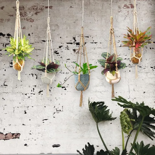 Miniatura 6 de Saigon Home Decor - Macetas colgantes de macramé para plantas de interior, colgador de plantas con cuentas de madera decorativas con borlas