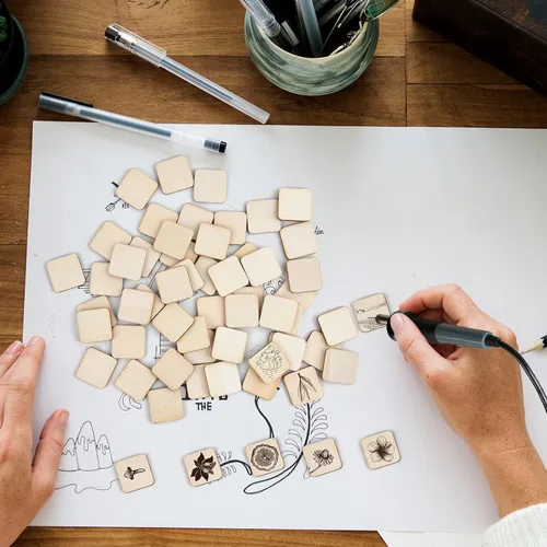 Miniatura 5 de Coopay 120 piezas de cuadrados de madera sin terminar de 2 pulgadas, rebanadas de madera natural, recortes cuadrados de madera para pintura