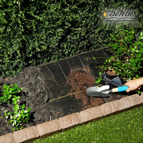 Miniatura 5 de Dewitt Sunbelt - Cubierta de suelo tejida, 3.2 onzas, negro, 4 x 100 pies, tela duradera de barrera contra malezas para invernadero, jardín