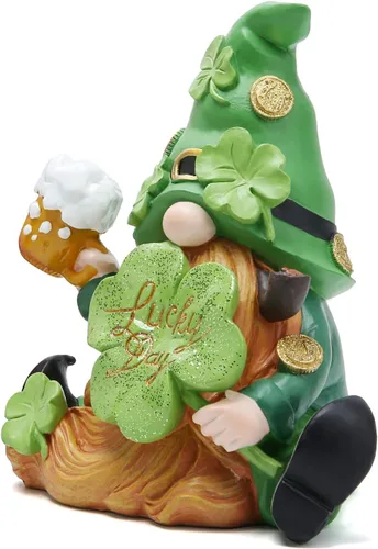 Miniatura 8 de Hodao Figura de gnomo del día de San Patricio, decoración festiva irlandesa, escultura de resina con maceta de oro, 5.2 pulgadas de alto