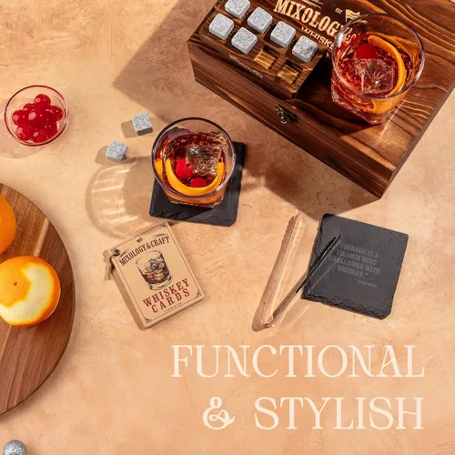Miniatura 7 de Mixology & Craft Juego de regalo de piedras de whisky, dos vasos de whisky de cristal de 10 onzas, 8 rocas frías de granito, 2 posavasos de pizarra
